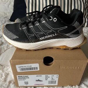 Merrel Moab Flight Solution Woman’s Size 7.5